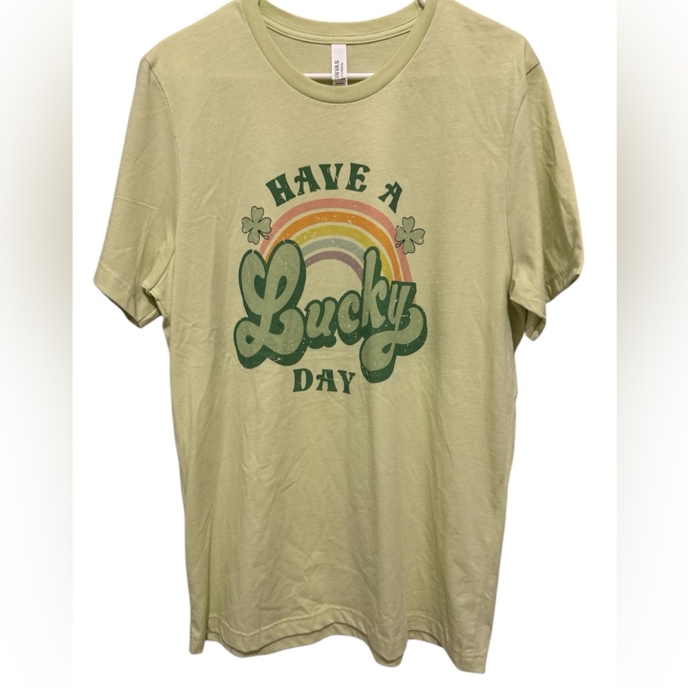 Euc Have A Lucky Day sz L T-shirt